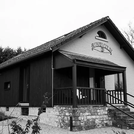 Holiday home Au Bois Colin *